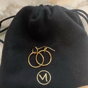 Mejuri Loop Earrings